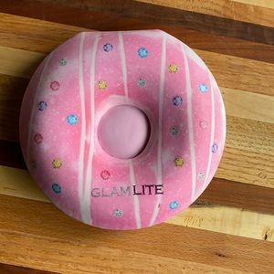 Glamlite Glam Donut eyeshadow palette